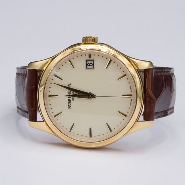 Patek Philippe Calatrava 5227J-001